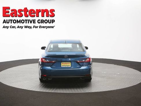 Used 2025 Toyota Camry Hybrid FWD image 38