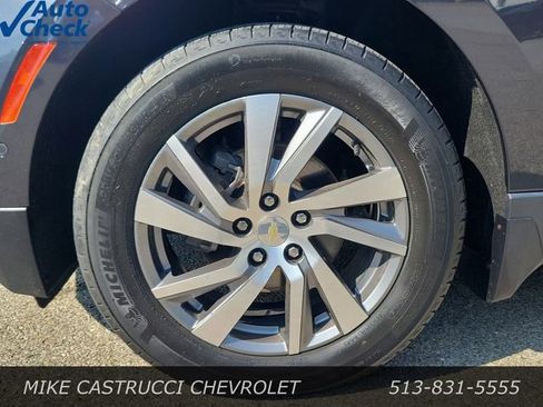 Used 2022 Chevrolet Equinox Premier AWD/4WD image 9