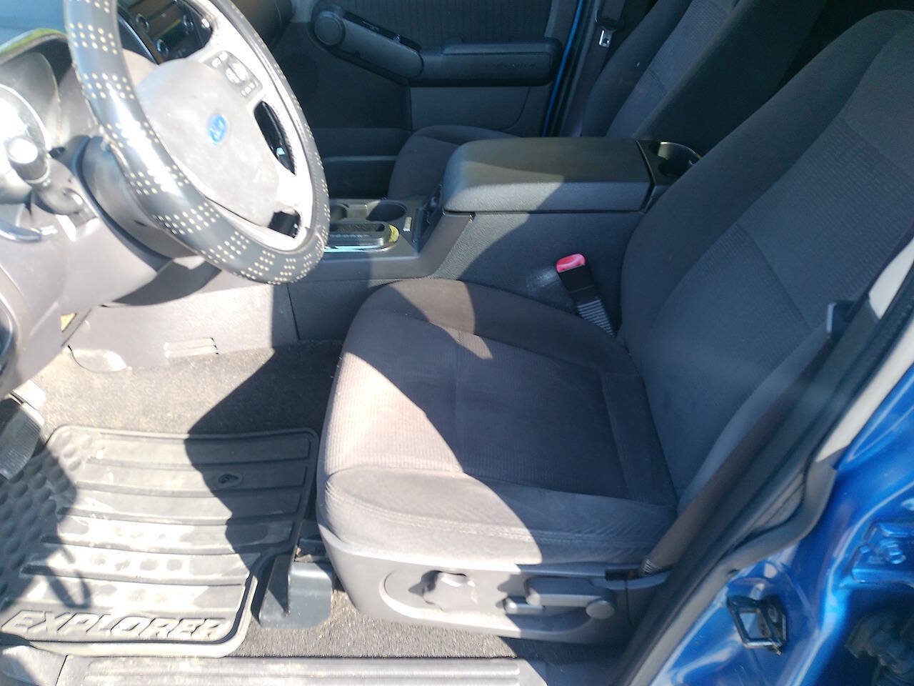 Used 2010 Ford Explorer XLT AWD/4WD image 14