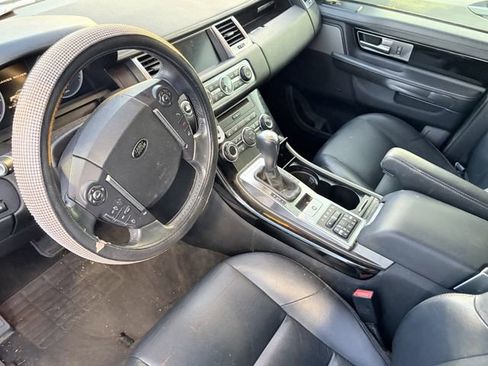 Used 2013 Land Rover Range Rover Sport HSE w/ HSE Silver Pkg image 6