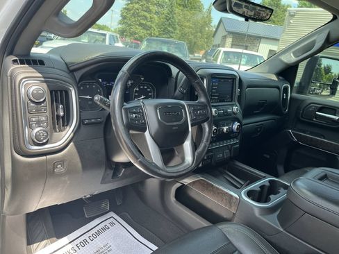 Used 2022 GMC Sierra 2500 Denali w/ Denali Ultimate Package AWD/4WD image 24