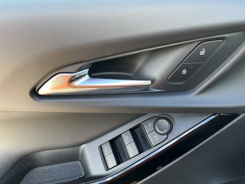 New 2026 Chevrolet Equinox LT image 17