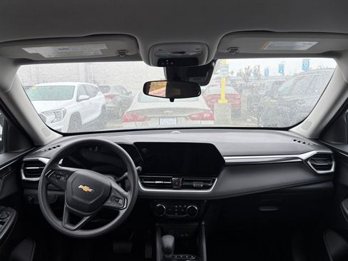 Used 2025 Chevrolet TrailBlazer LT image 31