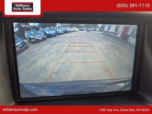 Used 2018 Chevrolet Suburban LT image 22