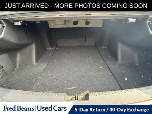 Used 2023 Acura TLX FWD image 10