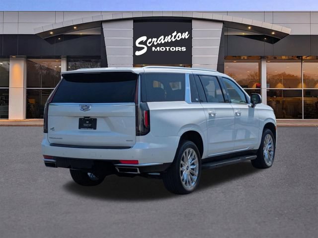 Used 2023 Cadillac Escalade ESV Premium Luxury w/ LPO, Floor Liner Package AWD/4WD image 5