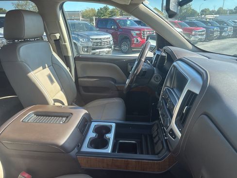 Used 2018 GMC Sierra 1500 SLT w/ SLT Premium Package image 11