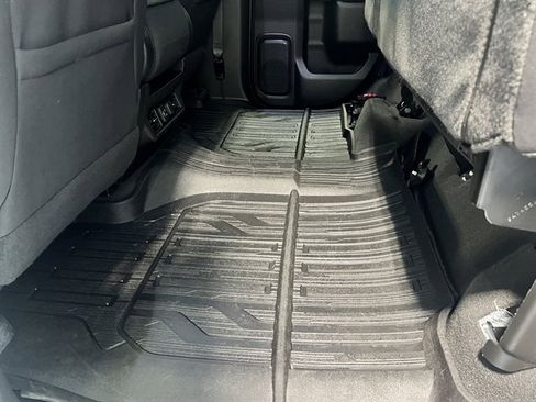 Used 2022 GMC Sierra 2500 SLE w/ SLE Value Package; image 18