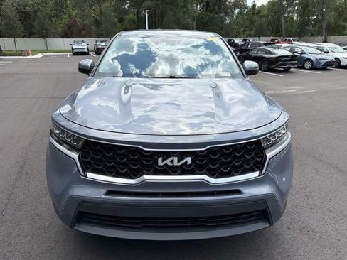 Used 2023 Kia Sorento LX FWD image 6
