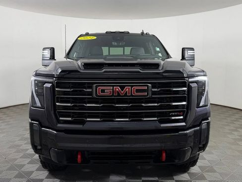 Used 2024 GMC Sierra 2500 AT4 w/ AT4 Premium Plus Package AWD/4WD image 2
