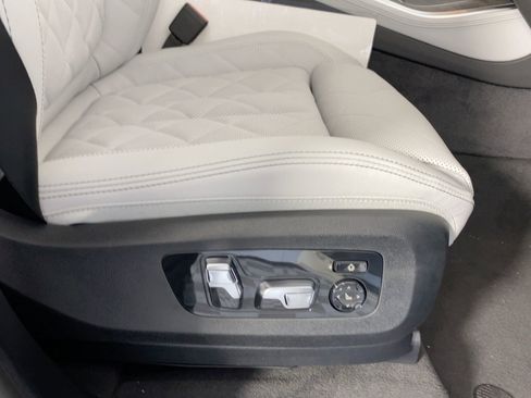 Used 2026 BMW X5 sDrive40i w/ Climate Comfort Package image 30