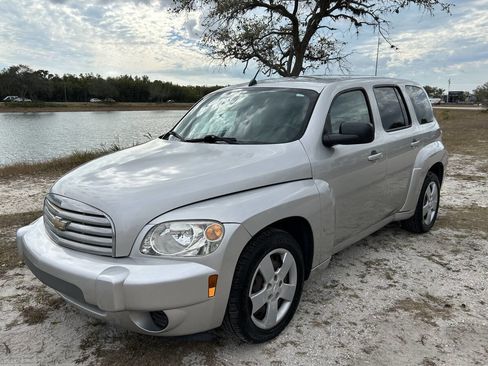 Used 2007 Chevrolet HHR LS image 2