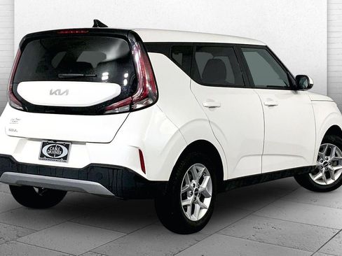 Used 2025 Kia Soul LX w/ LX Technology Package image 13