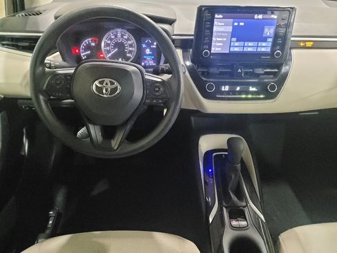 Used 2022 Toyota Corolla LE FWD image 22