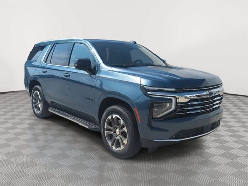 Used 2025 Chevrolet Tahoe LT w/ Comfort Package AWD/4WD image 7
