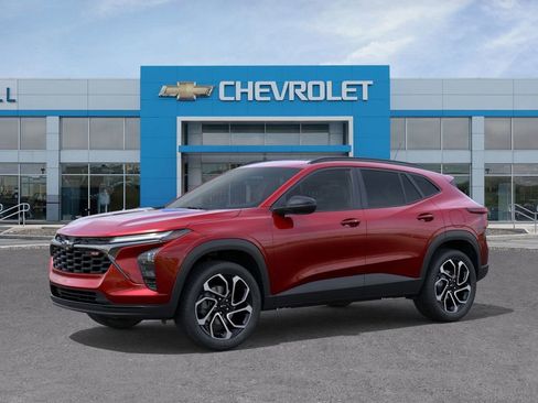 New 2026 Chevrolet Trax RS w/ Sunroof Package FWD image 2