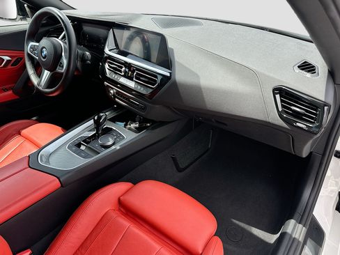 Used 2023 BMW Z4 sDrive30i w/ Shadowloine Package RWD image 26