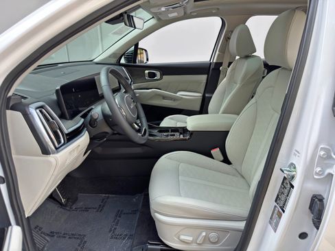 Used 2025 Kia Sorento SX AWD/4WD image 17
