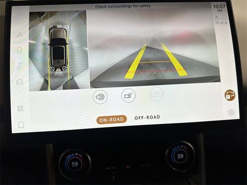 Used 2023 Land Rover Range Rover SE image 21