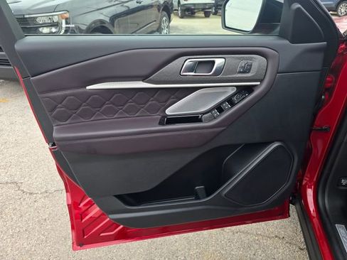 New 2026 Ford Explorer Platinum w/ LUX Leather Package image 9