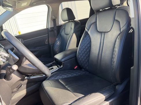 Used 2022 Kia Sorento SX Prestige image 13