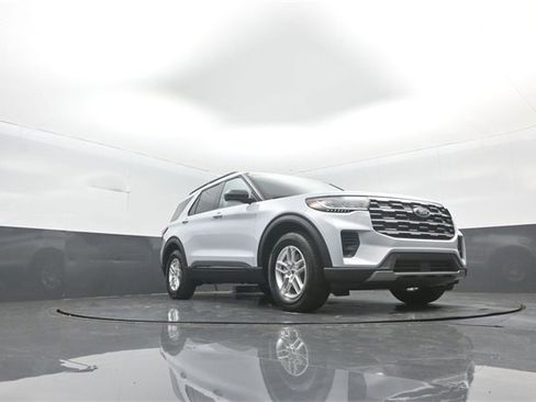 New 2026 Ford Explorer Active image 28