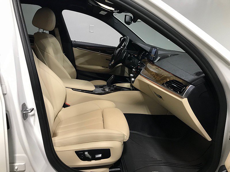 Used 2018 BMW 530i RWD image 13