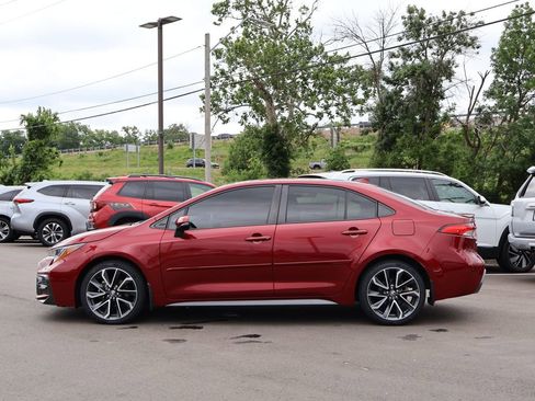 Used 2022 Toyota Corolla SE FWD image 4