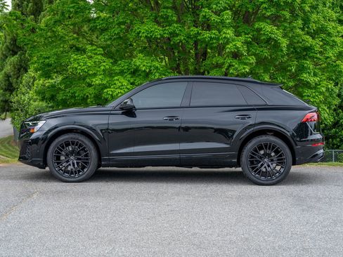 Used 2024 Audi SQ8 Premium Plus AWD/4WD image 3