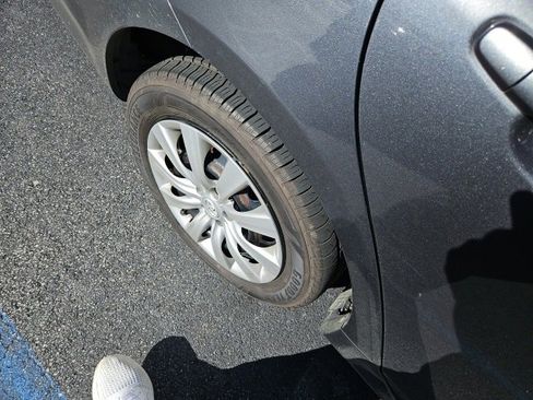 Used 2012 Toyota Corolla LE image 7