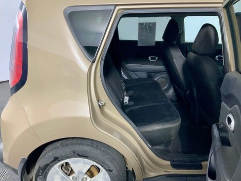 Used 2016 Kia Soul image 29