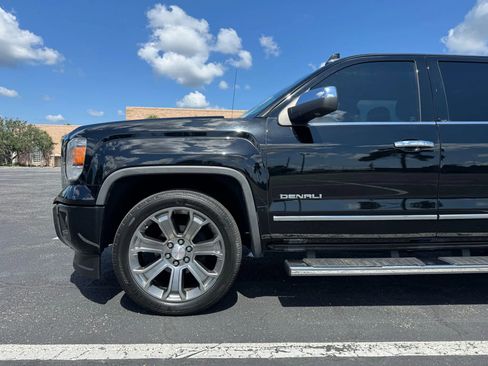 Used 2015 GMC Sierra 1500 Denali w/ Driver Alert Package image 10