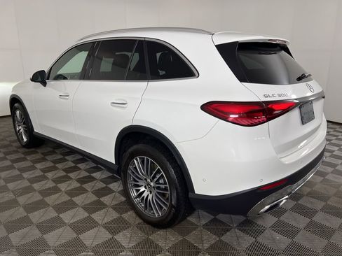 Certified 2024 Mercedes-Benz GLC 300 4MATIC image 19