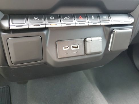 Used 2022 Chevrolet Silverado 1500 Custom image 29