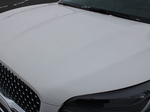 Used 2022 Lincoln Aviator AWD w/ Elements Package image 39