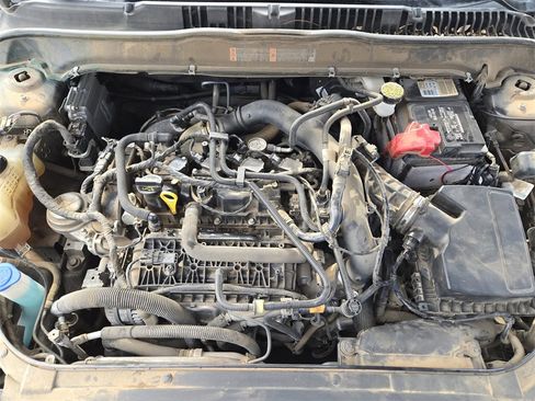 Used 2020 Ford Fusion SE image 25