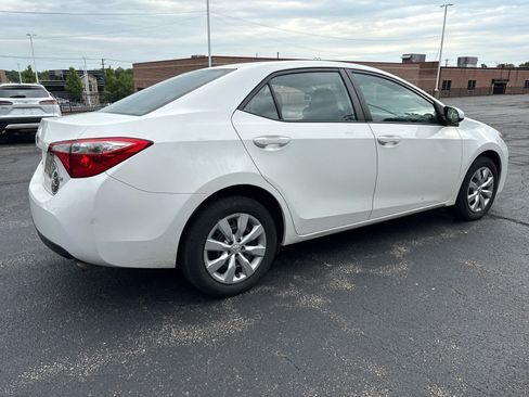 Used 2015 Toyota Corolla LE FWD image 12