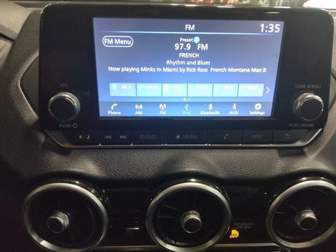 Used 2024 Nissan Sentra S FWD image 25