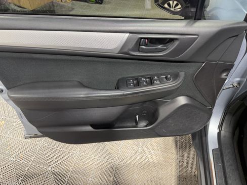Used 2017 Subaru Outback 2.5i image 25