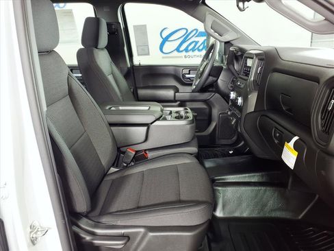 New 2026 GMC Sierra 2500 Pro image 12