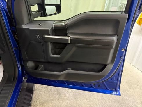 Used 2018 Ford F150 XLT w/ Equipment Group 302A Luxury AWD/4WD image 26