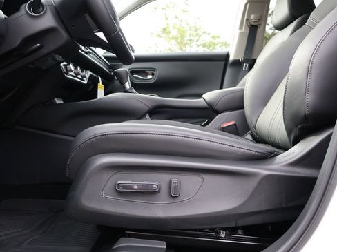 Certified 2026 Honda HR-V EX-L image 31