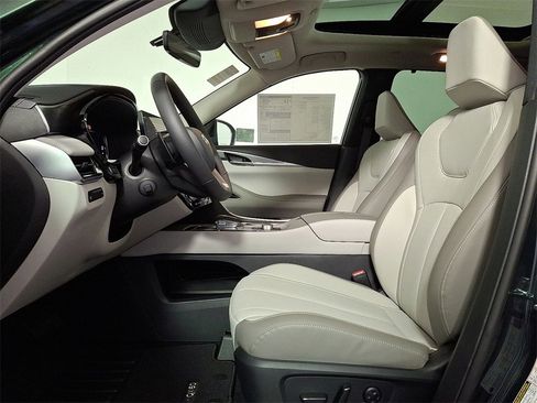 New 2026 INFINITI QX60 Luxe image 14