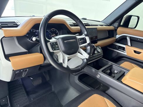 Used 2023 Land Rover Defender 110 X-Dynamic SE AWD/4WD image 21