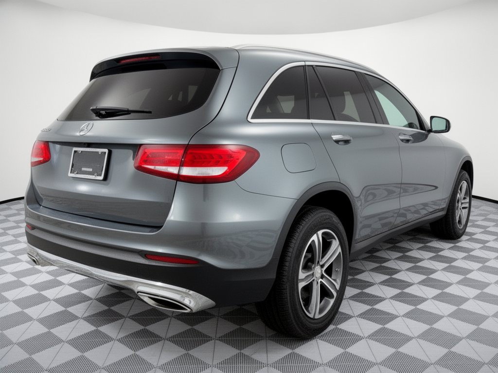 Used 2017 Mercedes-Benz GLC 300 image 9