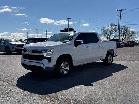 Used 2024 Chevrolet Silverado 1500 LT image 9