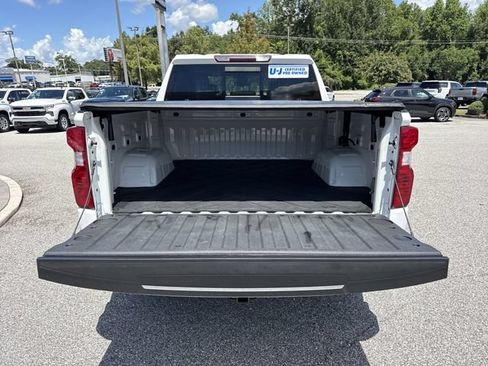 Used 2022 Chevrolet Silverado 1500 LT w/ Safety Package RWD image 31