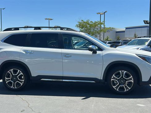 Certified 2023 Subaru Ascent Touring AWD/4WD image 5