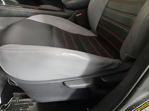 Used 2023 Nissan Kicks SR w/ SR Premium Package FWD image 31