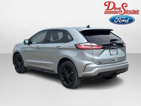 Used 2024 Ford Edge ST-Line w/ Class II Trailer Tow Package AWD/4WD image 9